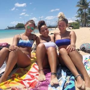 Meet your Posher, Alexis